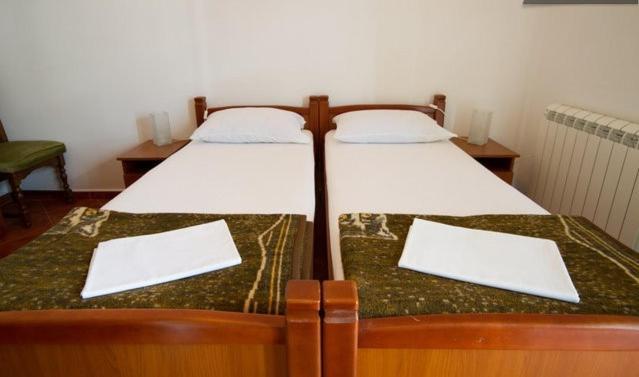 Apartments & Rooms M Petrovac Kültér fotó